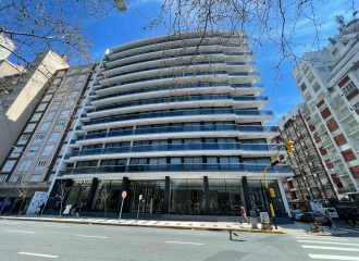 Departamento en Buenos Aires 2000 de dos ambientes con balcon terraza y cochera