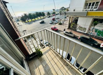 Departamento en Av. Patricio Peralta Ramos 2700 de un ambiente y medio con balcon