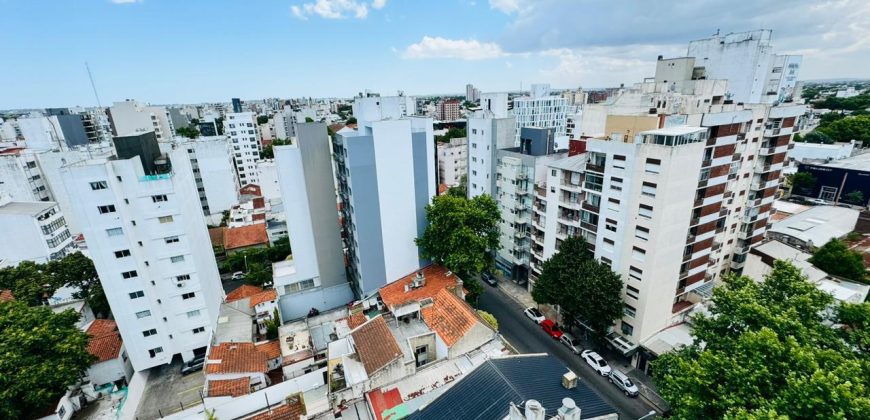 Departamento en Av. Colon 3000 de dos ambientes tipo duplex con cochera