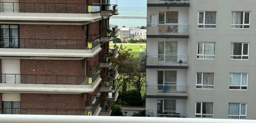 Departamento en Bernardo de Irigoyen 4500 de tres ambientes con vista parcial al mar en alquiler