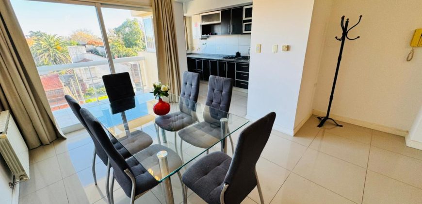 Departamento en Bernardo de Irigoyen 4500 de tres ambientes con vista parcial al mar en alquiler