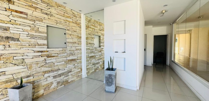 Departamento en Bernardo de Irigoyen 4500 de tres ambientes con vista parcial al mar en alquiler