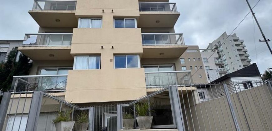 Departamento en Bernardo de Irigoyen 4500 de tres ambientes con vista parcial al mar en alquiler