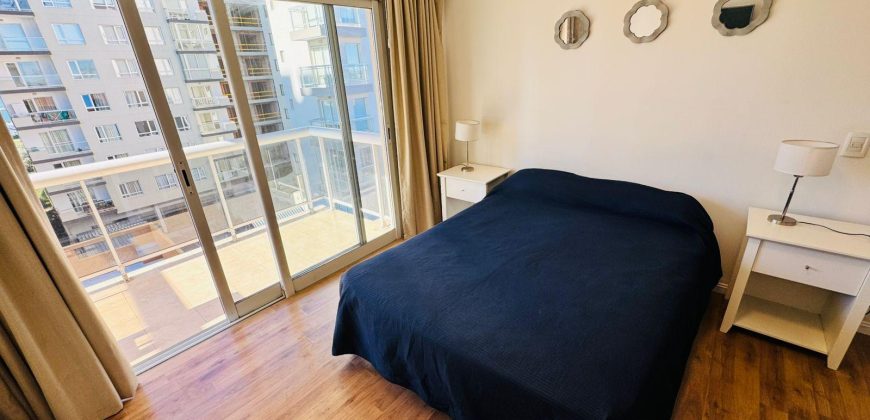 Departamento en Bernardo de Irigoyen 4500 de tres ambientes con vista parcial al mar en alquiler