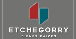 Casa en Acha 1600 de cuatro ambientes con quincho – apto credito