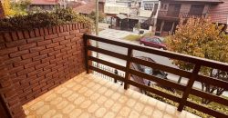 Casa en Acha 1600 de cuatro ambientes con quincho – apto credito