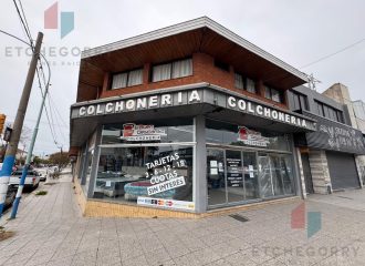 Local en alquiler en Juan B Justo 3900