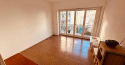 Departamento en Sarmiento 2300 de tres ambientes con balcon