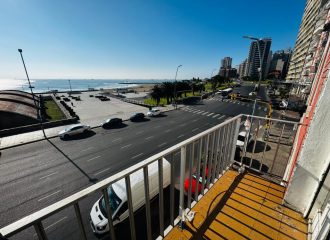 Departamento en Av. Peralta Ramos 2700 de cuarto ambientes con vista al mar
