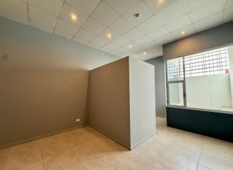 Alquiler 24 meses moderna oficina en zona Chauvin